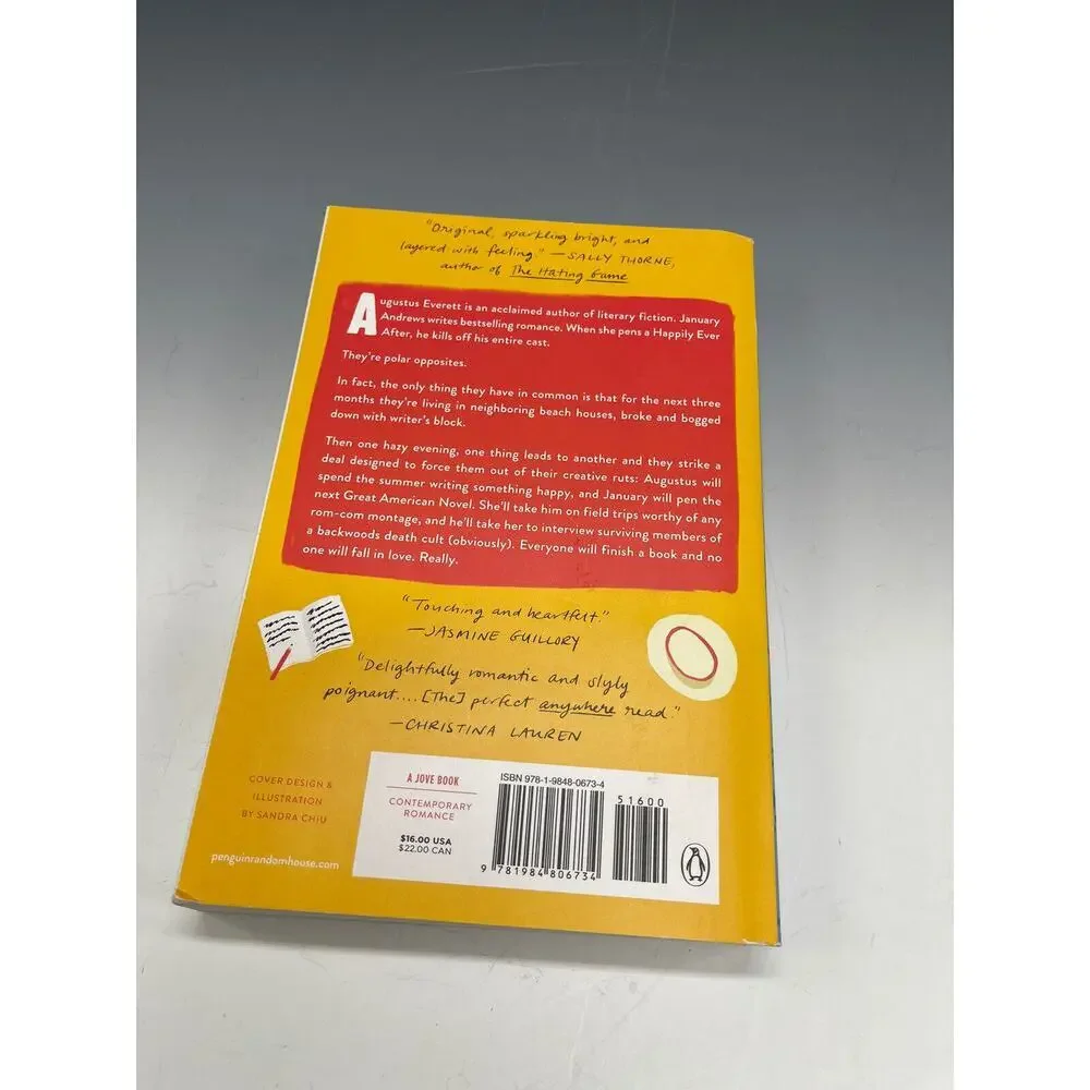 Beach‎ Read by Emily Henry 2020 Trade Paperback Book